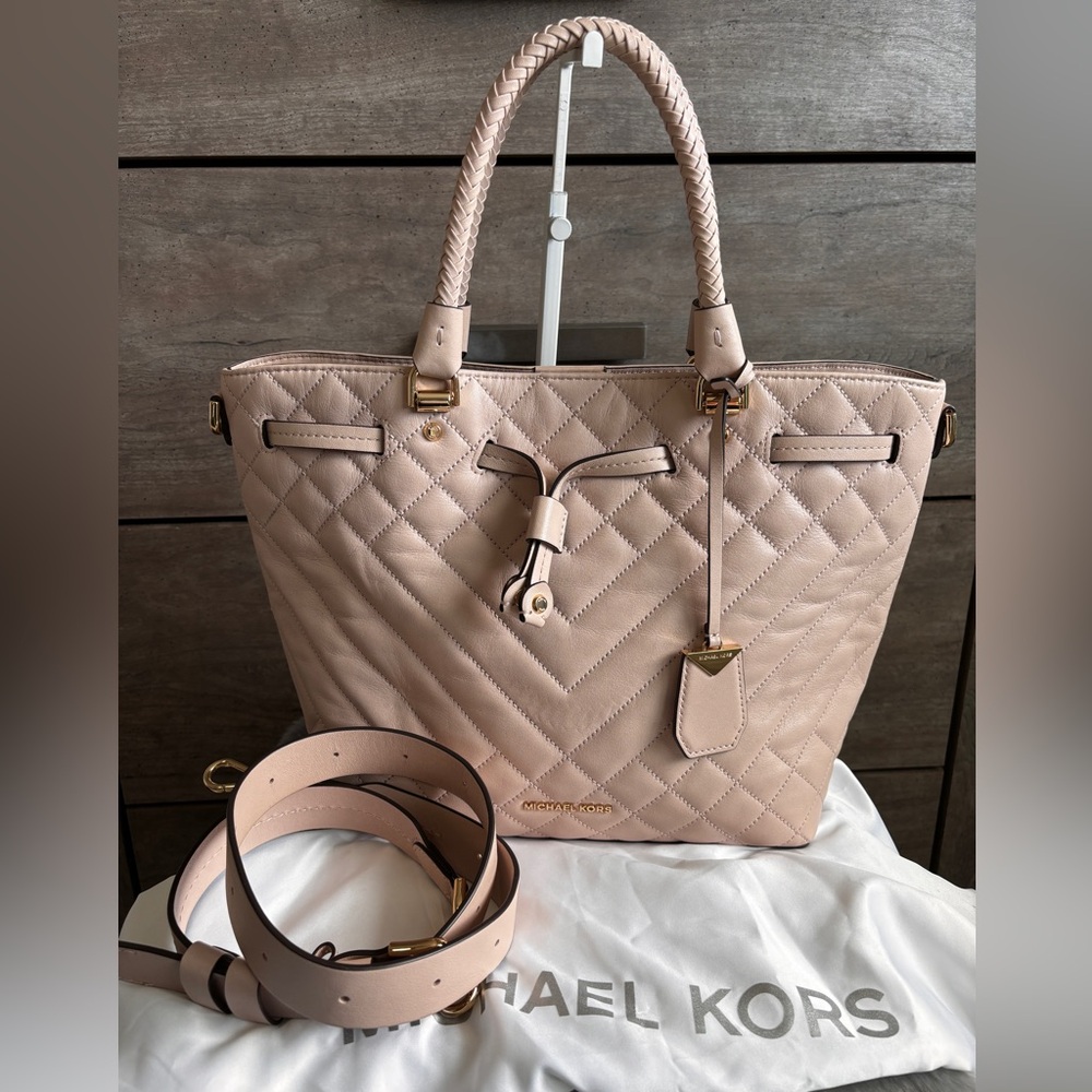 Michael Kors Soft Pink Blakely Quilted Leather Bucket Crossbody Bag